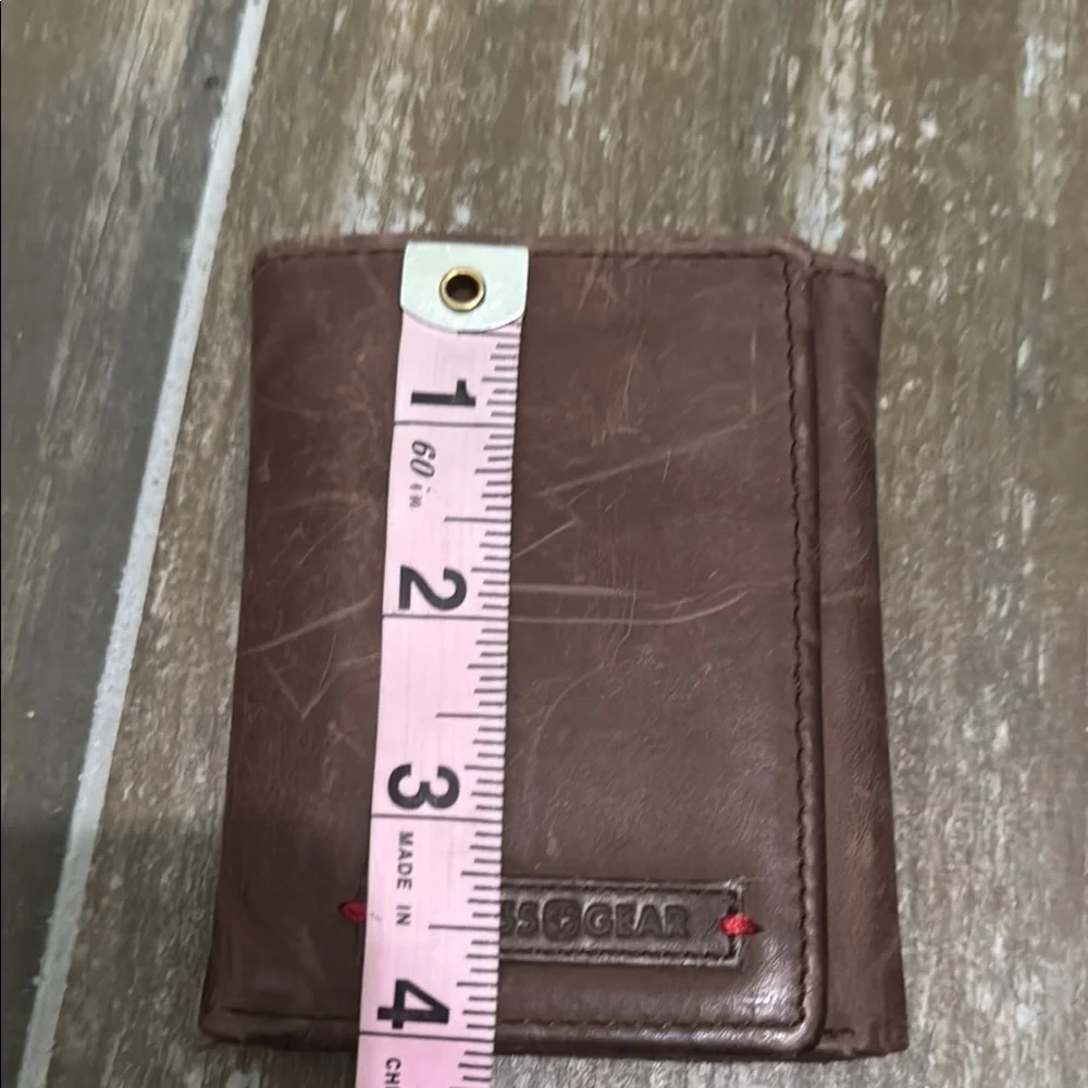 SwissGear Brown Leather Key & Card Holder